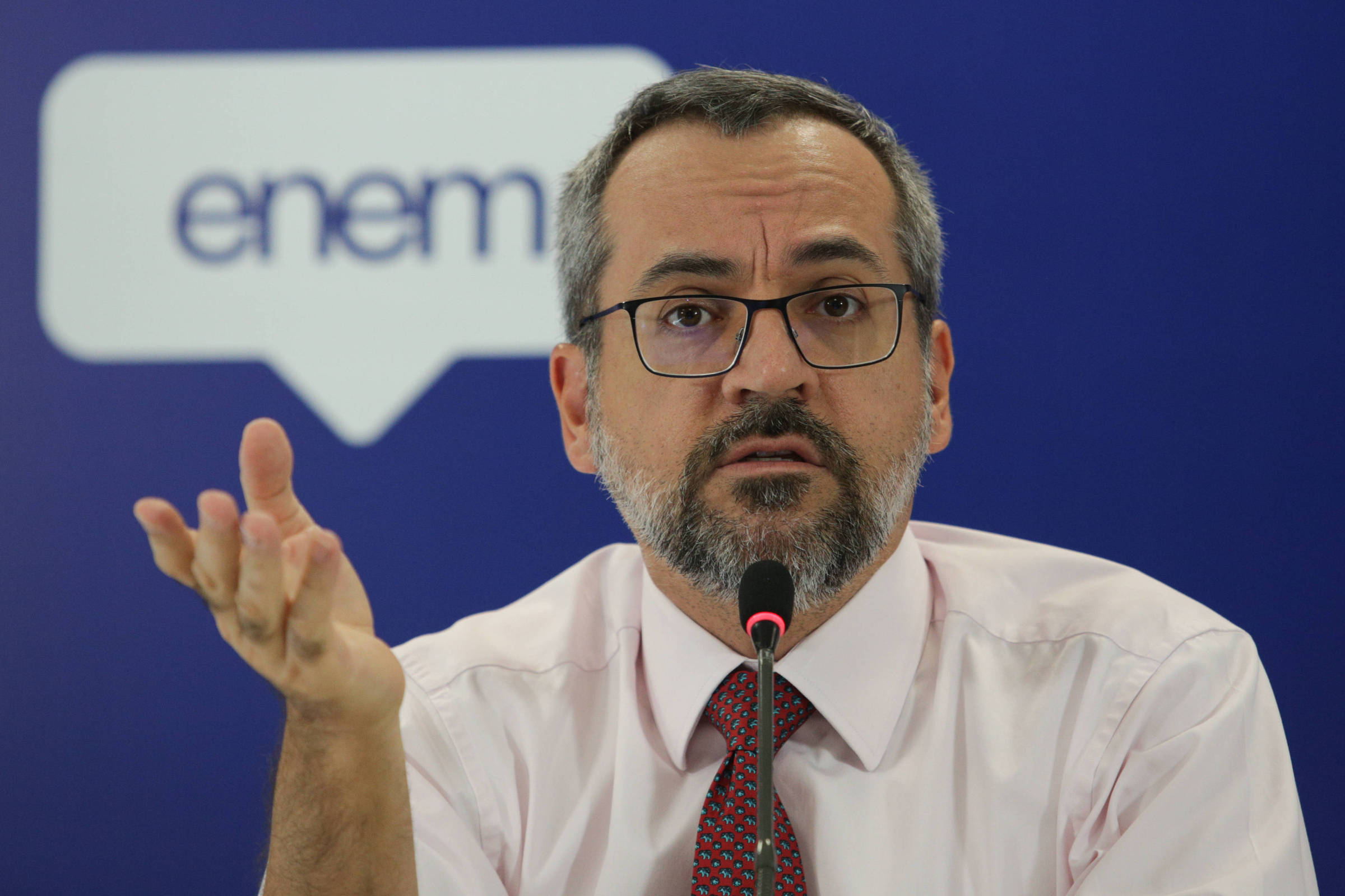 MEC também analisa erros nas provas do 1º dia do Enem